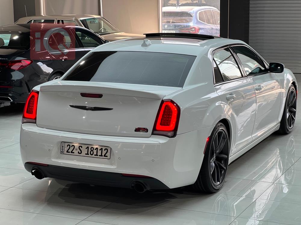 كرايسلر 300